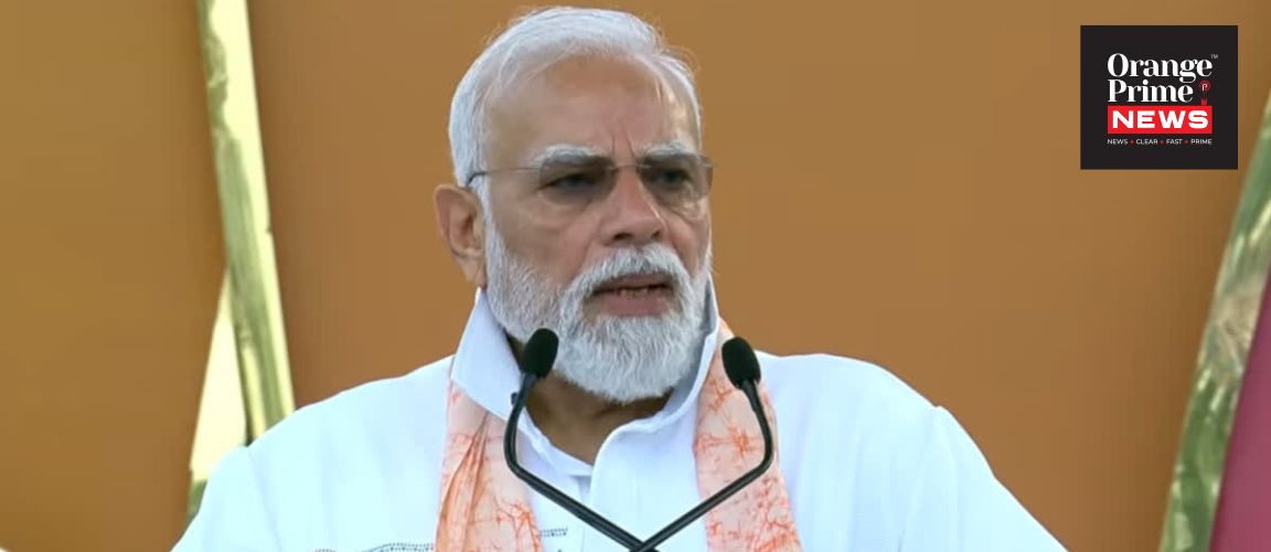 বিশ্বের সুস্থ ভবিষ্যতের জন্য যোগ অপরিহার্য, রেড রোডে হাজারো মানুষের সঙ্গে যোগাভ্যাসে প্রধানমন্ত্রী