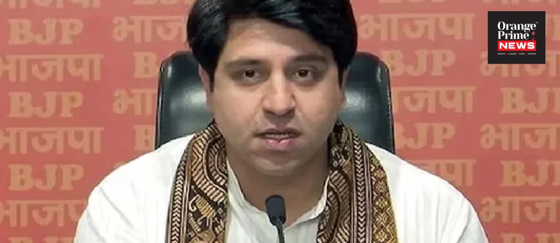 বিজেপির জাতীয় মুখপাত্র পদ থেকে সরে দাঁড়ালেন শেহজাদ পুনাওয়ালা? এক্স বায়ো বদল ঘিরে জোর জল্পনা