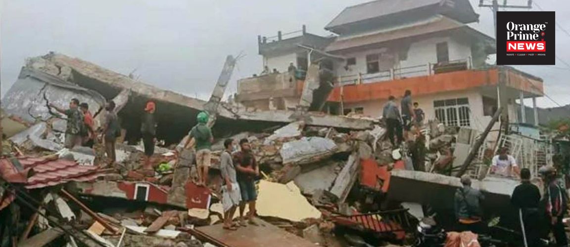 ৪৮ ঘণ্টার মধ্যেই ফের কেঁপে উঠল ইন্দোনেশিয়া! মৃতের সংখ্যা বেড়ে ৫৩, ধ্বংসস্তূপে চলছে তল্লাশি